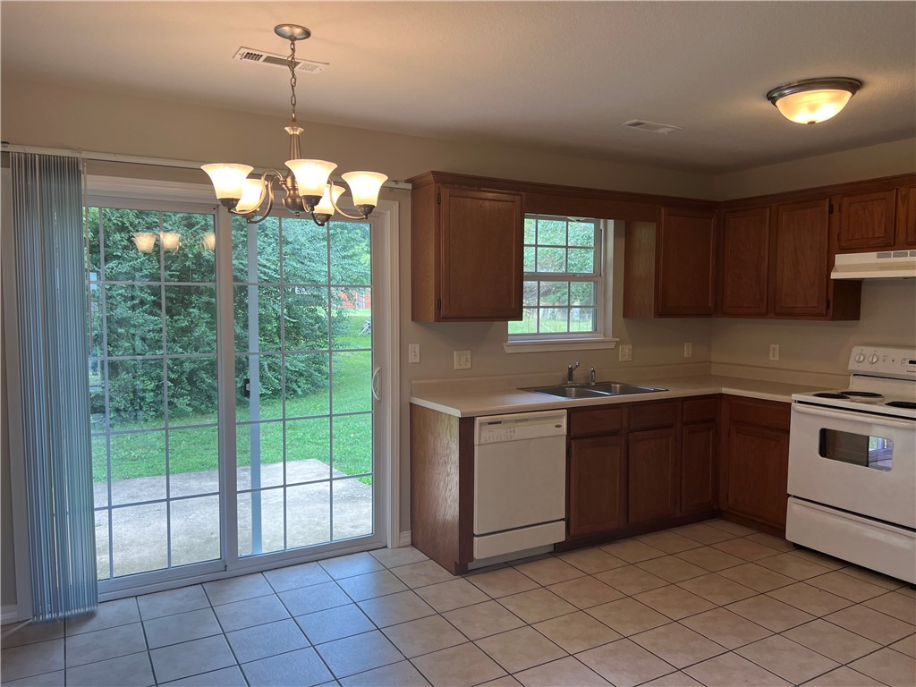 Williams Family Sub Siloam Spgs - Residential Lease