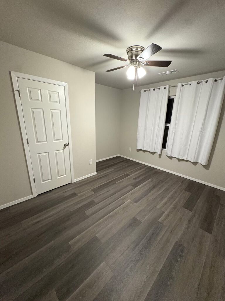 Crystal Springs II - Residential Lease