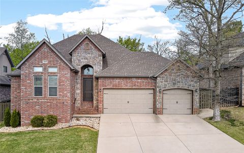 Photo of 2003 NE Steinbeck Drive, Bentonville, AR 72712 (MLS # 1342586)