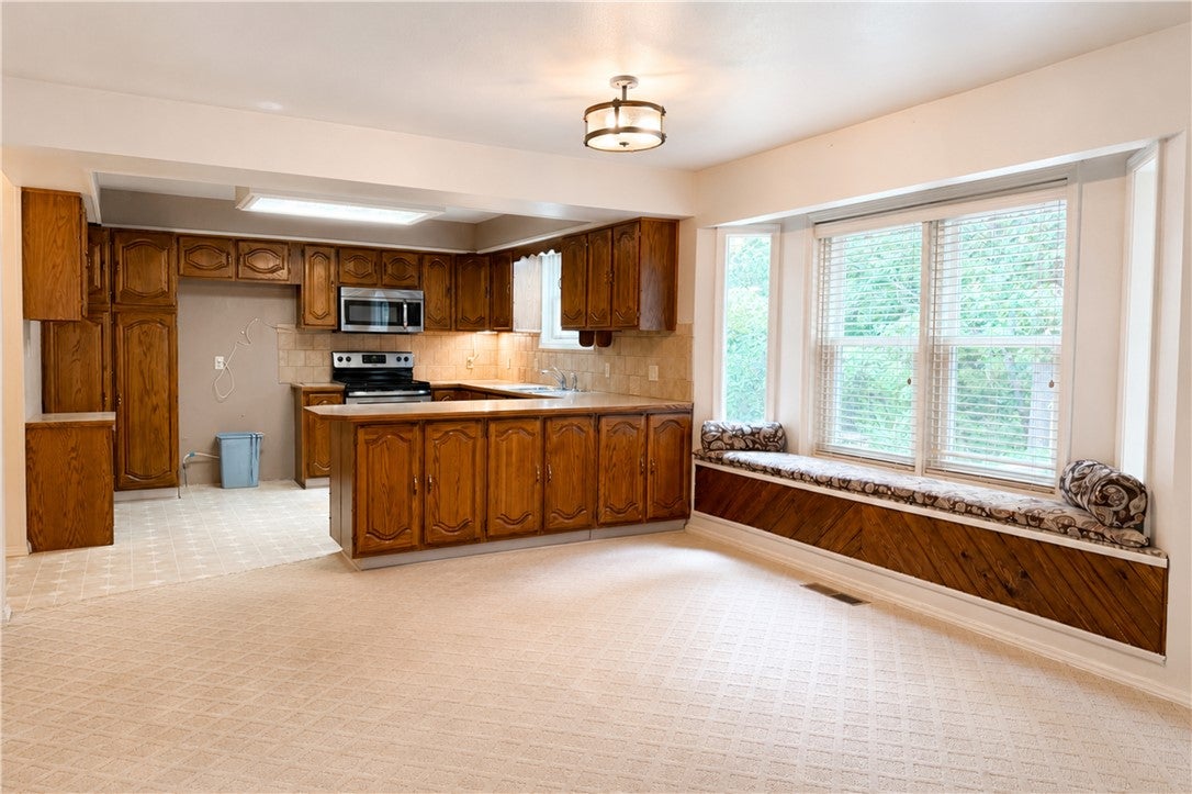 8 Weston Lane - Photo 2