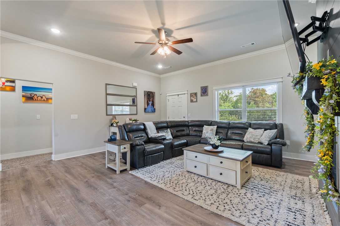 Lockhart Sub Bvv - Residential