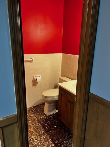 College Market Add - Commercial Lease