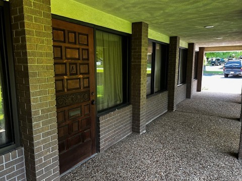 College Market Add - Commercial Lease