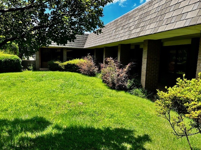 College Market Add - Commercial Lease