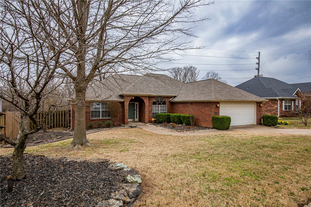 BEAUTIFUL JOHNSON EXECUTIVE RENTAL. All new paint and new carpet in bedrooms. Peaceful home in coveted neighborhood with amazing view to the south, downtown Fayetteville and sunrise/sunset off your unstoppable deck. Split level deck with pergola and yard for entertaining. 10' ceilings in all living areas. Master bath includes soaker tub and separate shower, bidet, and double vanity sinks. Split floorplan. Both eat-in kitchen and formal dining. This home includes frig and washer/dryer. Immaculate and move-in ready. Landscaping and outdoor night custom lighting. Upgraded, extensive VIVINT security system equipment in place - tenant can activate for $52/monthly fee. Renters' insurance required. NO SIGN IN YARD. NO SHOWINGS TIL FRIDAY, MAY 24TH. Small dogs/older dogs only will be considered with $350 nonrefundable pet fee.