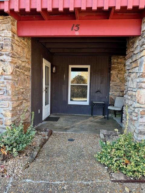 TOWNHOUSE TCT 3 A/K/A DRAKE CT-BVV - Residential Lease