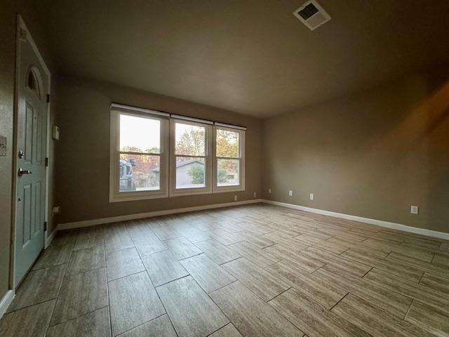 TOWNHOUSE TCT 3 A/K/A DRAKE CT-BVV - Residential Lease