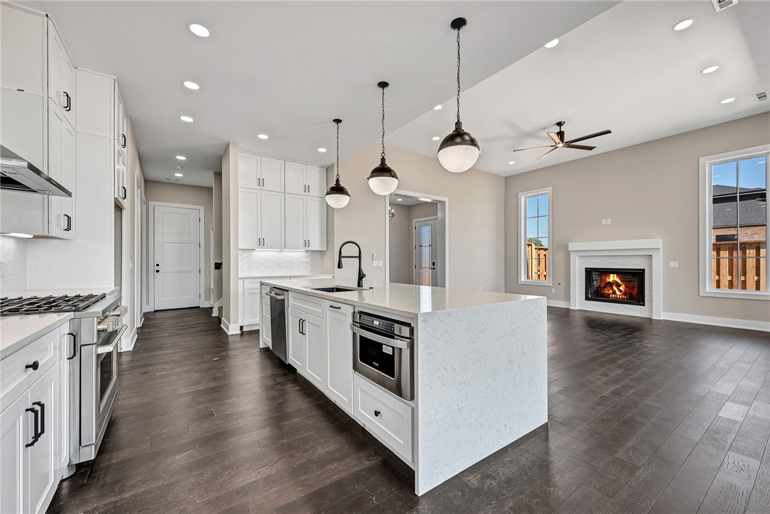 AURORA SUB PH I-BENTONVILLE - Residential