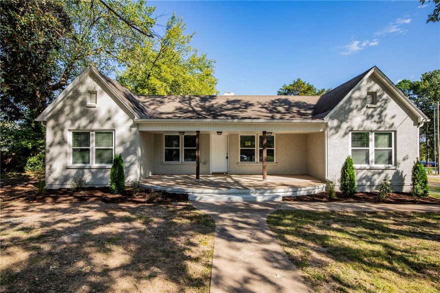 This charming home offers 3 spacious bedrooms, 1 full bath, 1 half bath, and an open-concept living area perfect for entertaining or relaxing with family. Enjoy real hardwood floors throughout home with ceremaic tile in bathroom and laundry room, a modern kitchen with stainless steel appliances, granite countertops, and ample cabinet space. Looking for extra storage? This one has what your looking for, with a large unfinished basement that could easily be used as a game room or simple storage. Nestled in a quiet neighborhood right in the middle of town. Close to parks and downtown Pea Ridge, this gem is a must-see and move in ready!