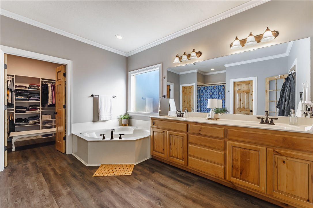 Lochmoor Club Sub Bentonville - Residential