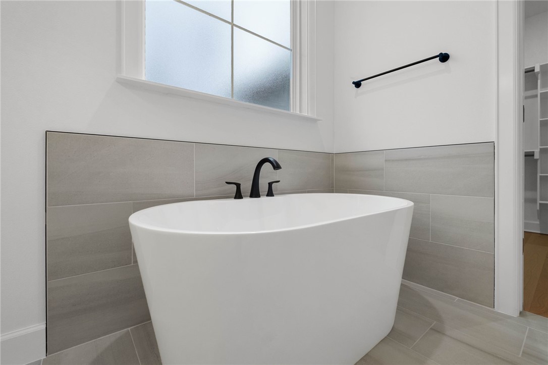 DIRLETON SUB-BVV - Residential