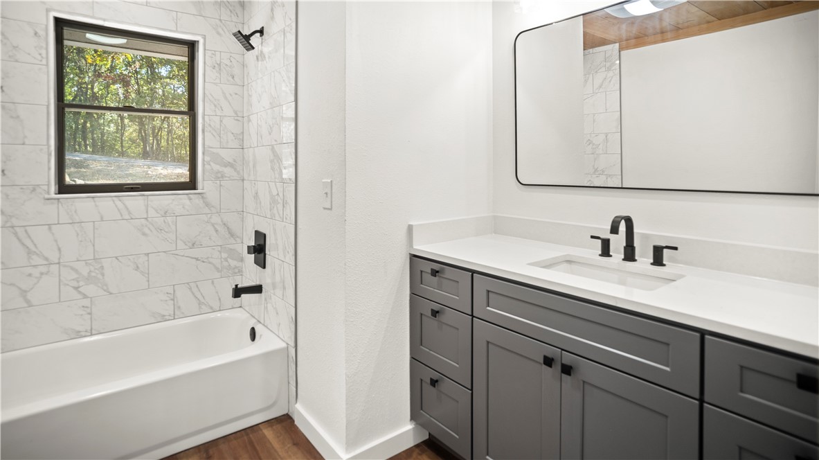 MOULDER HOLLOW SECTION V - Residential