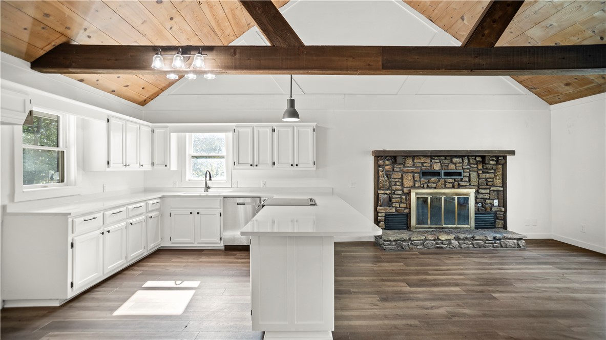 MOULDER HOLLOW SECTION V - Residential