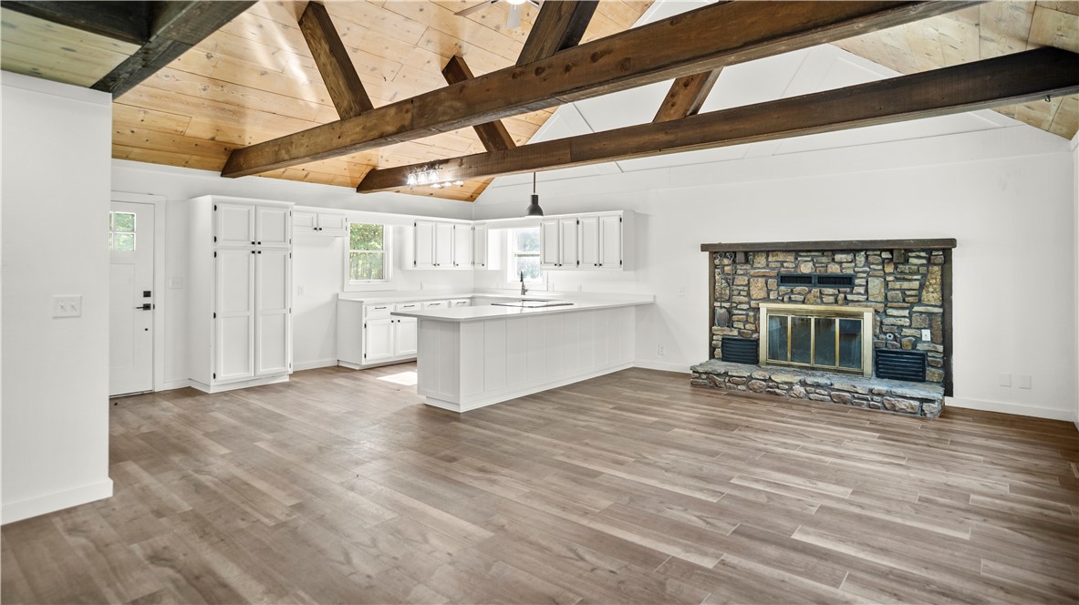 MOULDER HOLLOW SECTION V - Residential