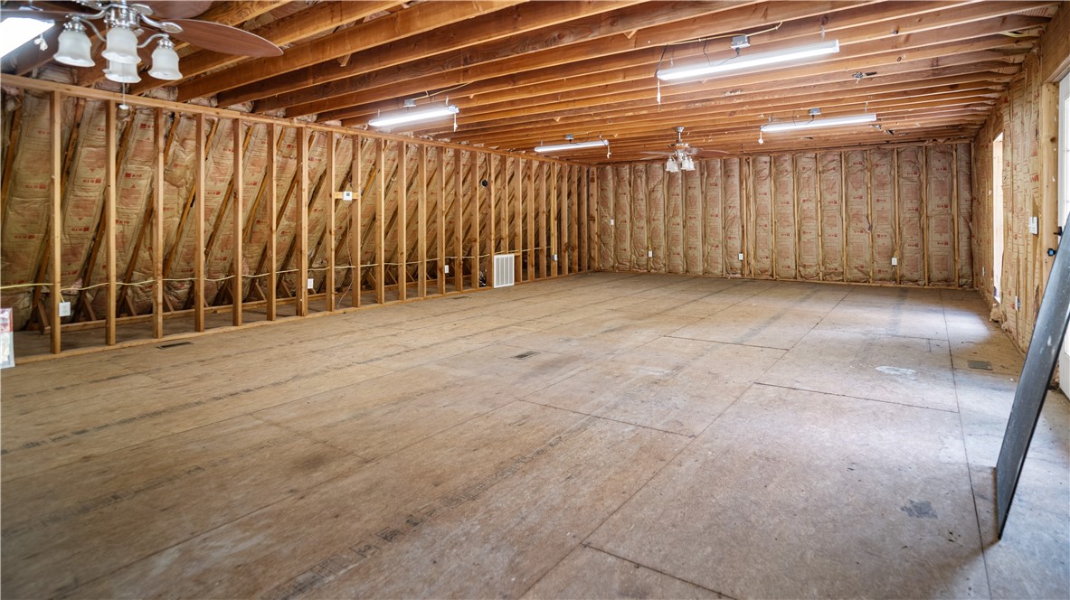 MOULDER HOLLOW SECTION V - Residential