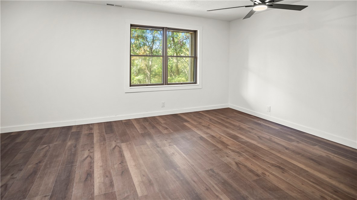 MOULDER HOLLOW SECTION V - Residential