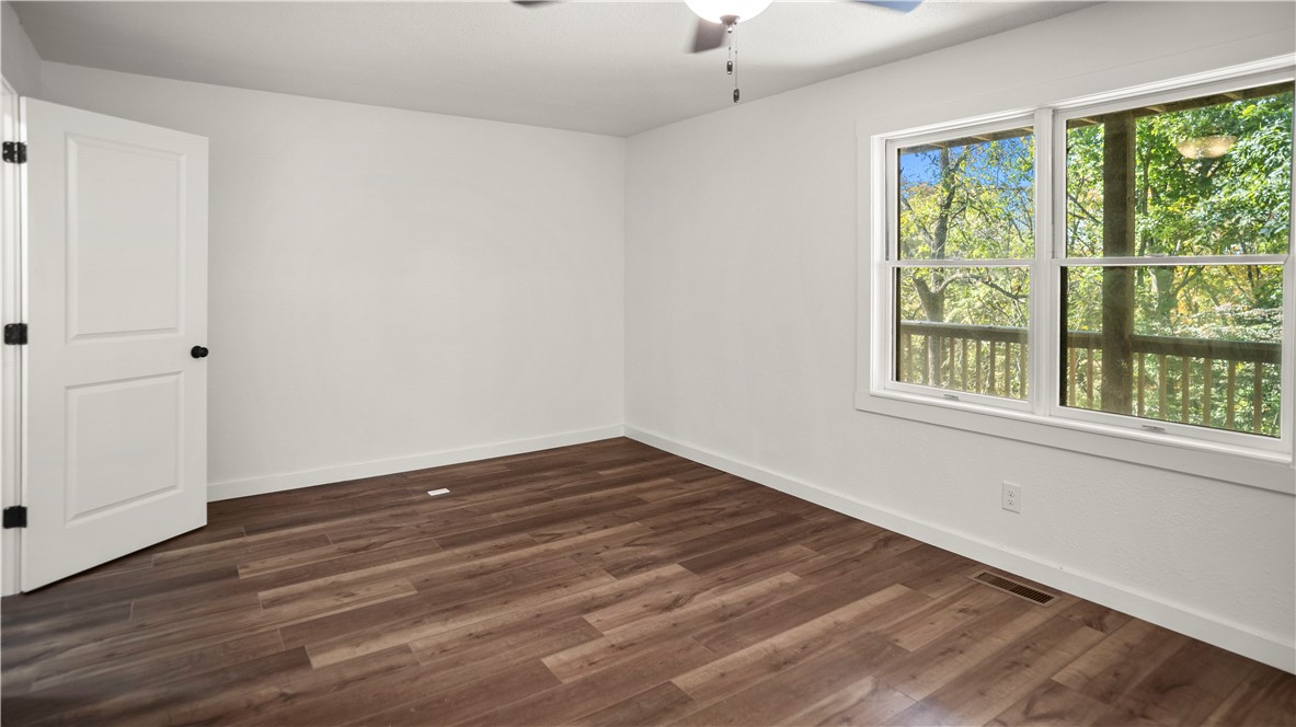 MOULDER HOLLOW SECTION V - Residential