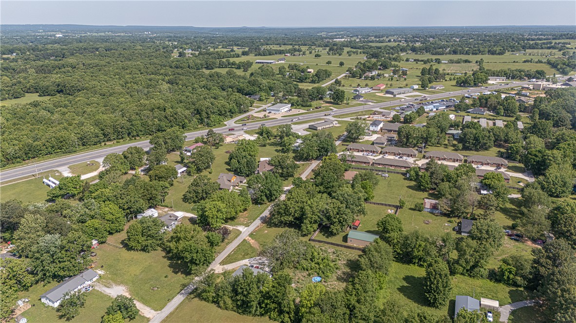 04-15-31 PRAIRIE GROVE OUTLOTS - Land