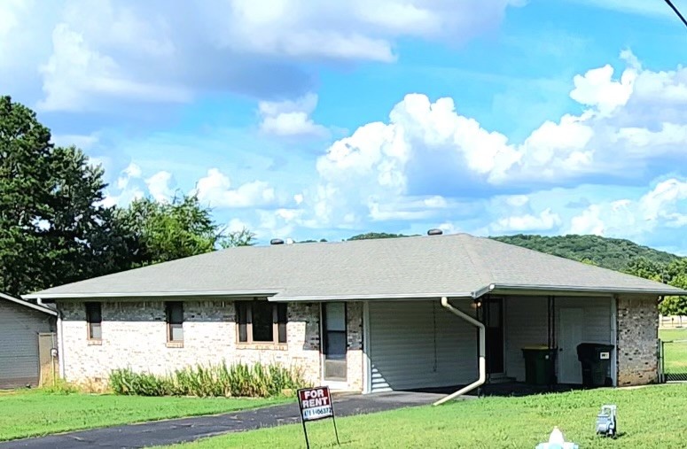 Remodeled three bedroom one bath home. Conveniently located close to Fayetteville with easy access to I 49. Three nice size bedrooms, one remodel bathroom. One single carport with storage closet. Good sized backyard with chain-link fence. Pets are allowed upon owners approval. $250 nonrefundable pet deposit.