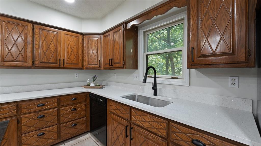 Sandwick Sub Bvv - Residential Lease