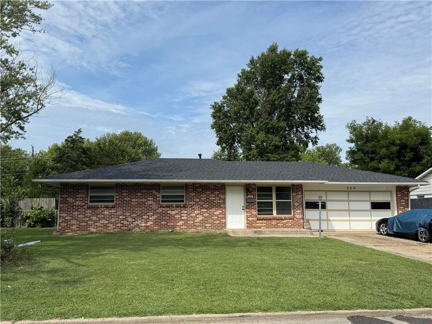 Spacious family home featuring 6 bedrooms, 2 full bathrooms, 2 living rooms, and a large backyard on an oversized lot. One side of the house offers its own private entrance, providing flexibility for guests or multi generational living. recently refreshed with new interior paint and a brand new roof installed in 2025. this house is move in ready.