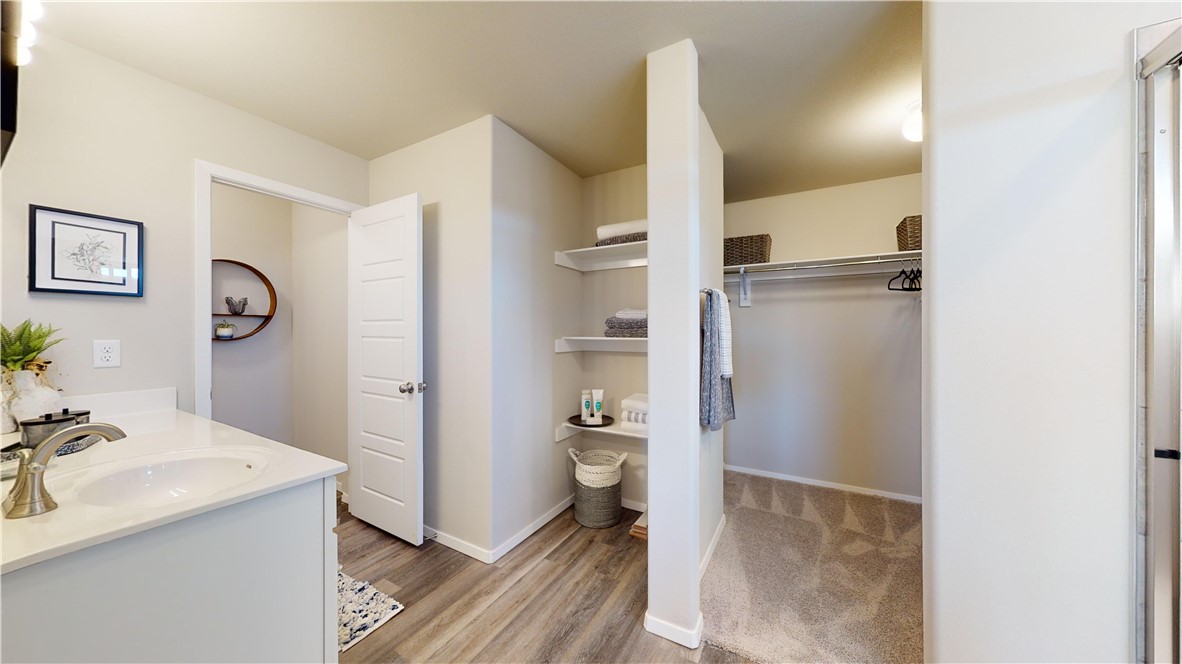 WALNUT HILL SUB PH IV-PEA RIDGE - Residential