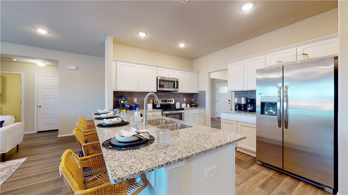 WALNUT HILL SUB PH IV-PEA RIDGE - Residential