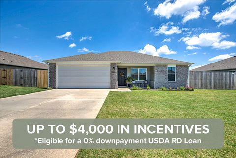 Photo of 2816 Gorman Street, Pea Ridge, AR 72751 (MLS # 1348949)