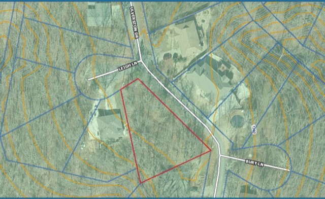 Great 0.40 acre building lot in Bentonville School District. Corner lot near Back 40 biking trails. Enjoy all of Bella Vista amenities: golf courses, lakes, trails, clubhouses and more.
