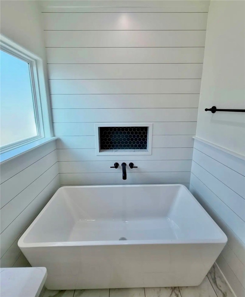 Elkhorn - Residential