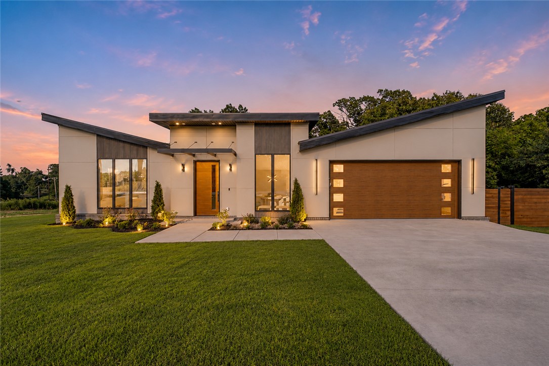 Photo 1 of 53 — 1 Taransay Drive, Bella Vista, AR 72715