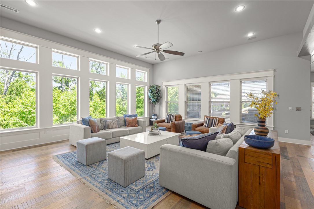 Oak Tree Centerton - Residential