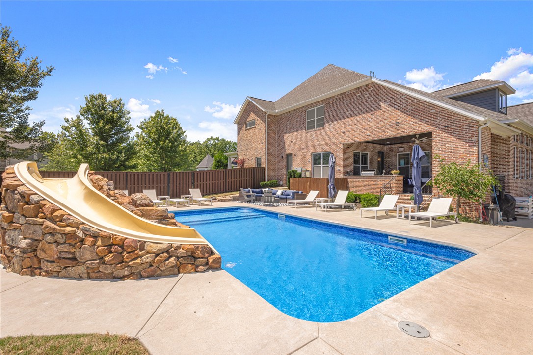 Oak Tree Centerton - Residential