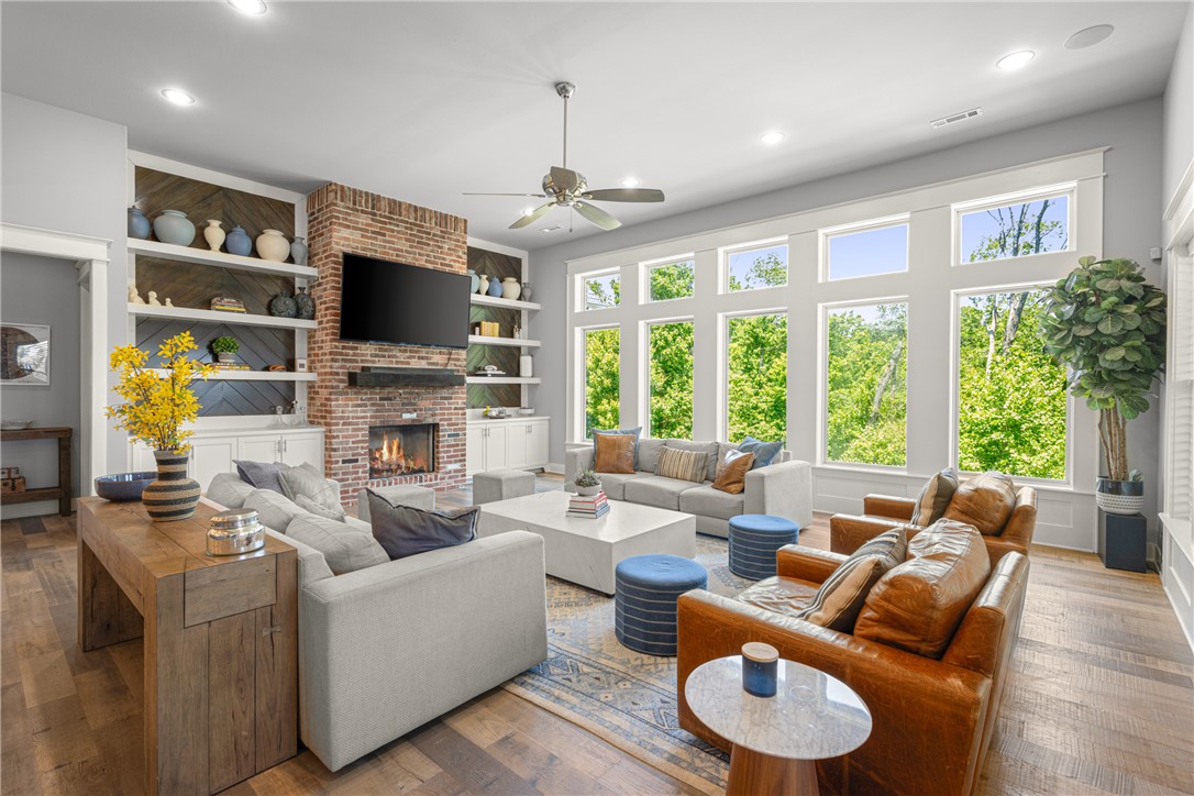 Oak Tree Centerton - Residential