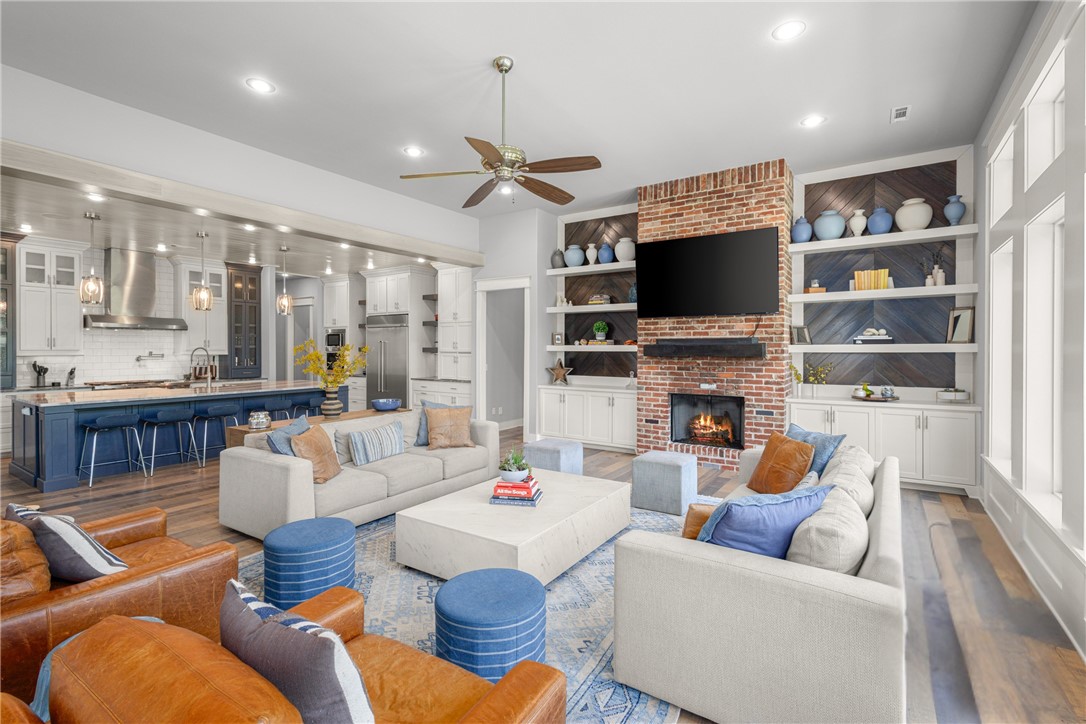 Oak Tree Centerton - Residential