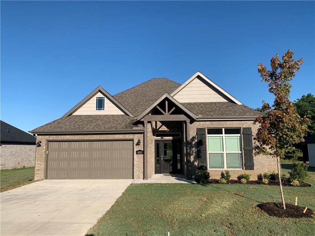Check out this beautiful 3-bedroom, 2-bathroom home in the desirable Goose Creek subdivision! This well-maintained property features a spacious open-concept layout, perfect for both everyday living and entertaining. The kitchen offers modern appliances, ample cabinet space, and a convenient island. The primary suite includes a walk-in closet and a private bathroom with dual sinks. Enjoy the fenced backyard with a covered patio—ideal for relaxing or hosting guests.
Located just minutes from I-49, Walmart Neighborhood Market, Planet Fitness, and several local restaurants. Plus, you're in the highly-rated Farmington School District!
Don’t miss your chance to call this one home—schedule your showing today!