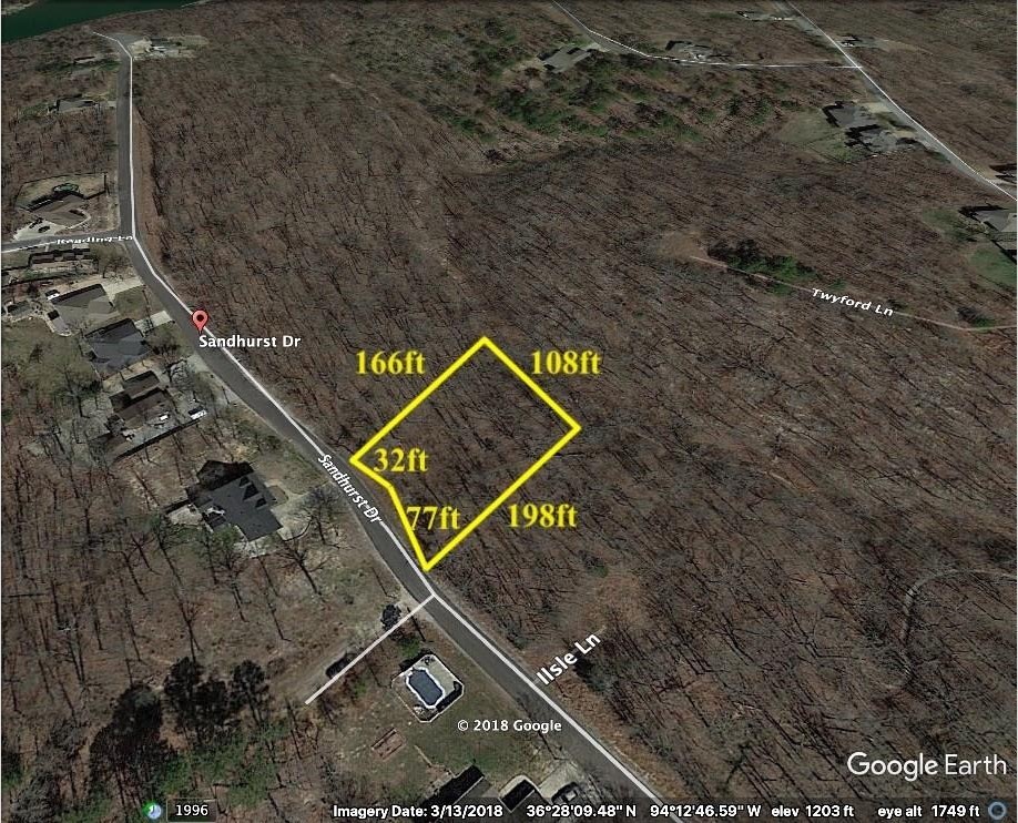 Bella Vista Village has tons of amenities to offer such as beautiful 18 hole golf courses, swimming pools, tennis courts, lakes for boating or fishing, and nationally renowned mountain bike trails.
Lot has been perc tested and designed for a 3 bedroom home.