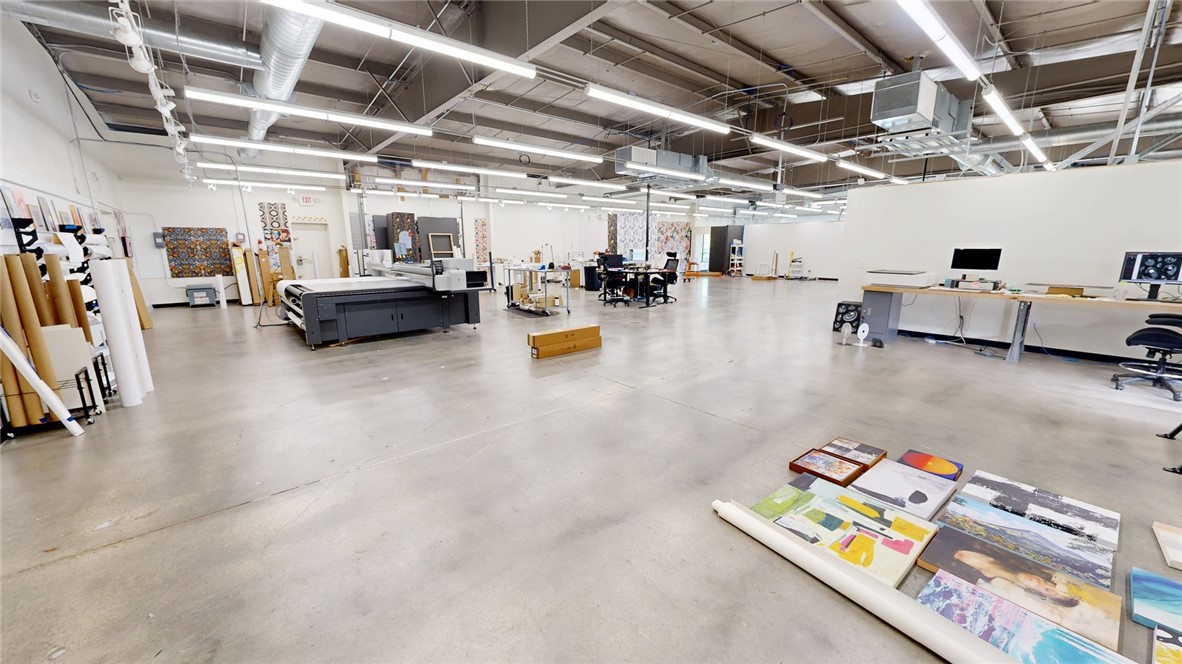 Point West Sub Ph I - Commercial Lease