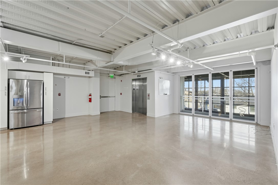 Railroad Add Bentonville - Commercial Lease