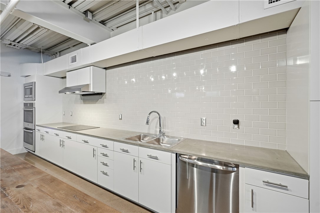 Railroad Add Bentonville - Commercial Lease