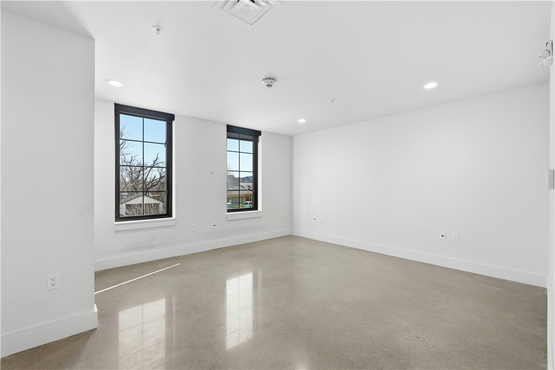 Railroad Add Bentonville - Commercial Lease