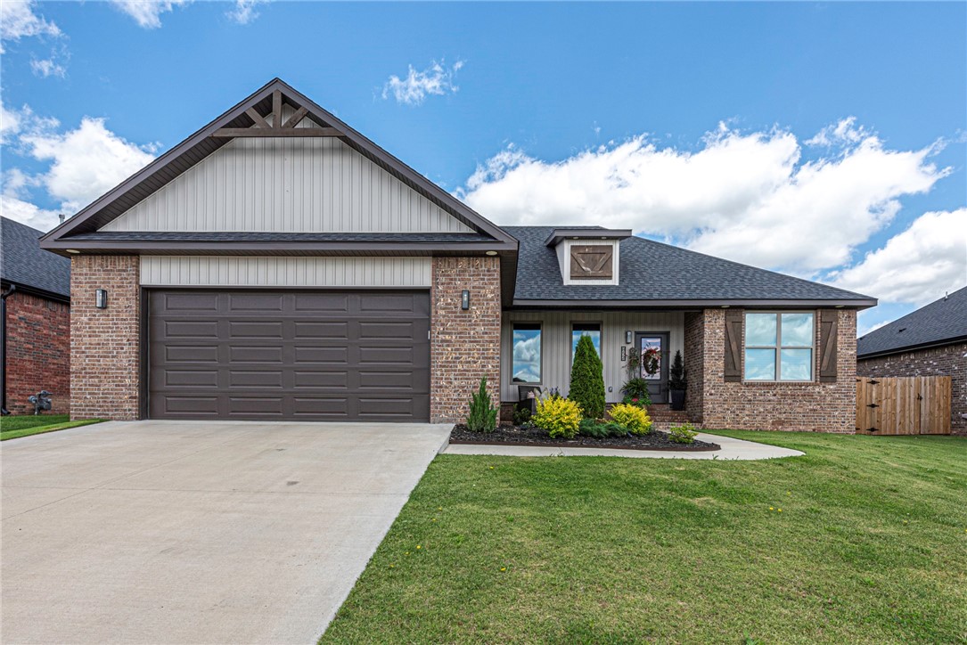 HOME SWEET HOME! This LIKE-NEW 3 bedrm 2 bathrm home in Mountain View Estates is just min from downtown Prairie Grove & under 10 mi to I-49 & Fayetteville! From the covered front porch head inside to a well maintained open concept space: Light & airy living w/ vaulted ceiling & wood beams, LVP floors throughout, dining area, & L-shaped kitchen w/ craftsman styled soft-close cabinetry, granite counters, stainless steel apps, walk-in pantry, & center island. Relax in the primary suite w tray ceiling & luxury private ensuite w/ separate sink vanities, private toilet, soaking tub, walk-in glass shower, & walk-in closet w/ laundry access! Laundry feat: folding counter & storage! Built-in hall tree for add’l storage! Split floor plan includes 2 add’l BRs and full BA. Upgraded modern lights & finishes throughout! Rejuvenate on your covered back patio w/ extension perfect for hosting in the landscaped & fenced backyard! More Features incl: eve lighting & over-sized garage + more! Don't miss out on this gorgeous home!