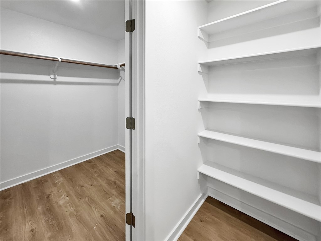 Whispering Oak - Residential