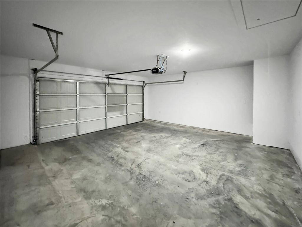 Whispering Oak - Residential