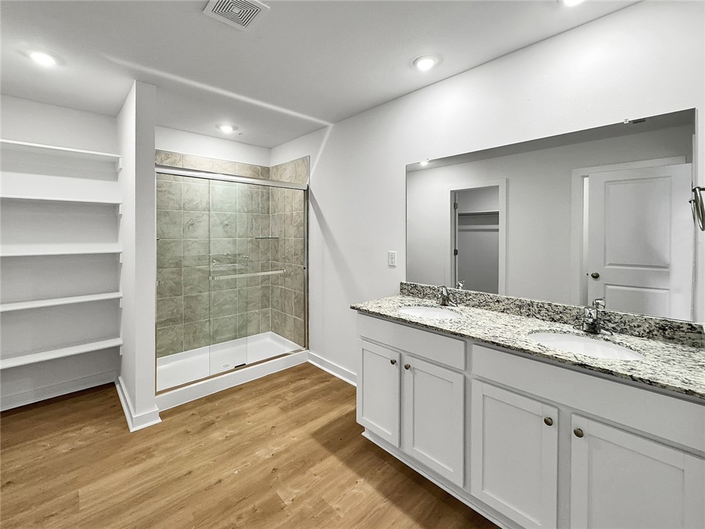 Whispering Oak - Residential