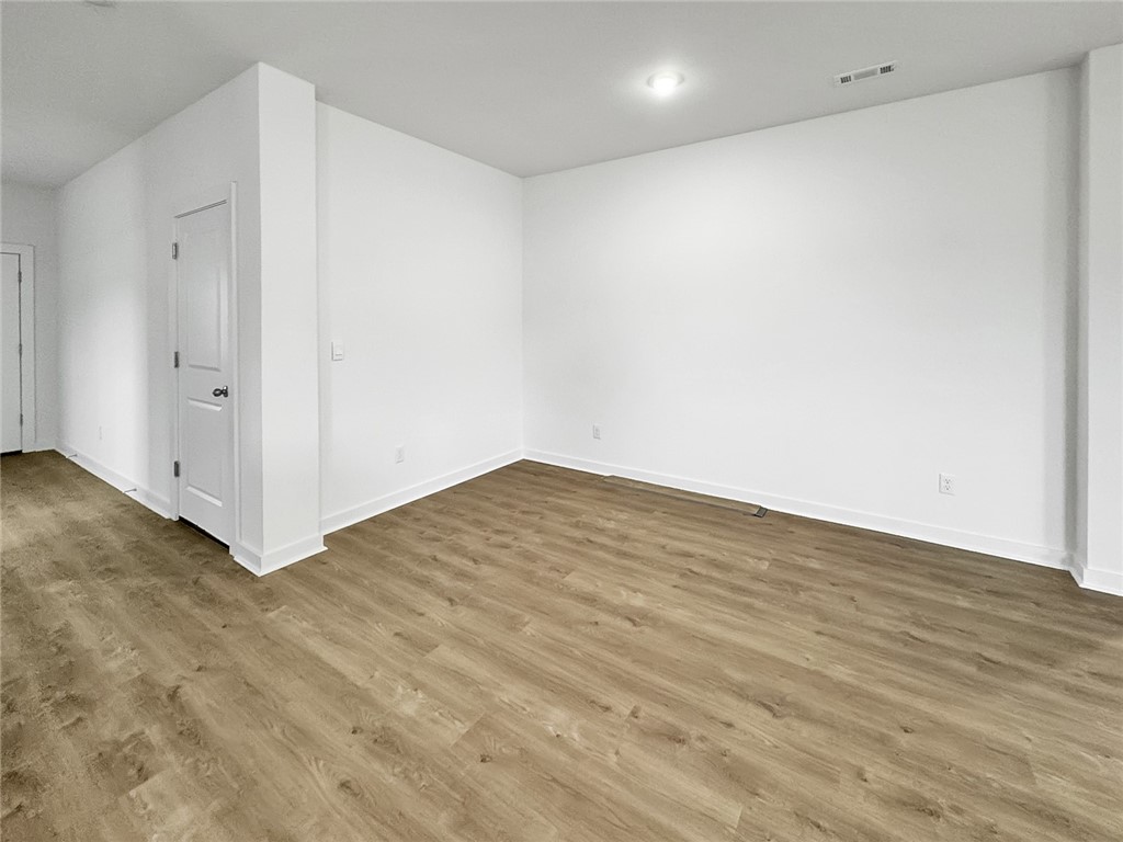 Whispering Oak - Residential