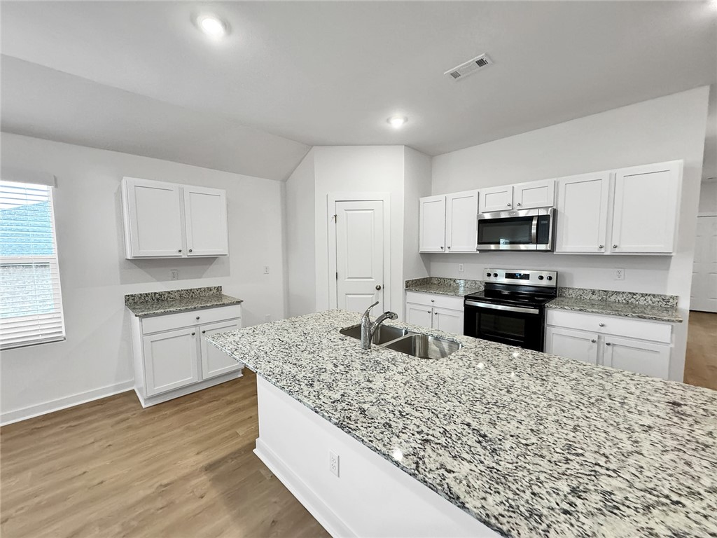 Whispering Oak - Residential