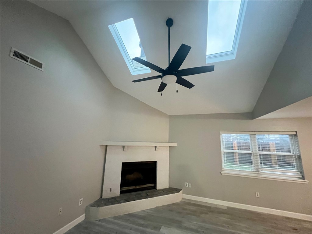 Oak Hill Iii Ph 1 Rogers - Residential Lease