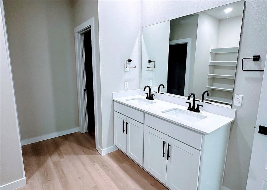 Cottonwood Place Sub Rogers - Residential