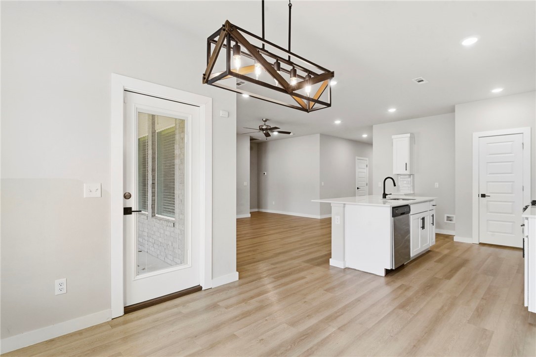 Cottonwood Place Sub Rogers - Residential